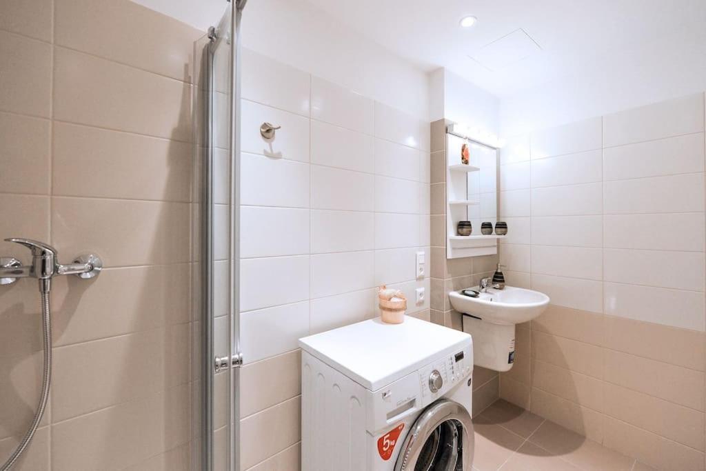 Oli Apartment Prag Eksteriør billede