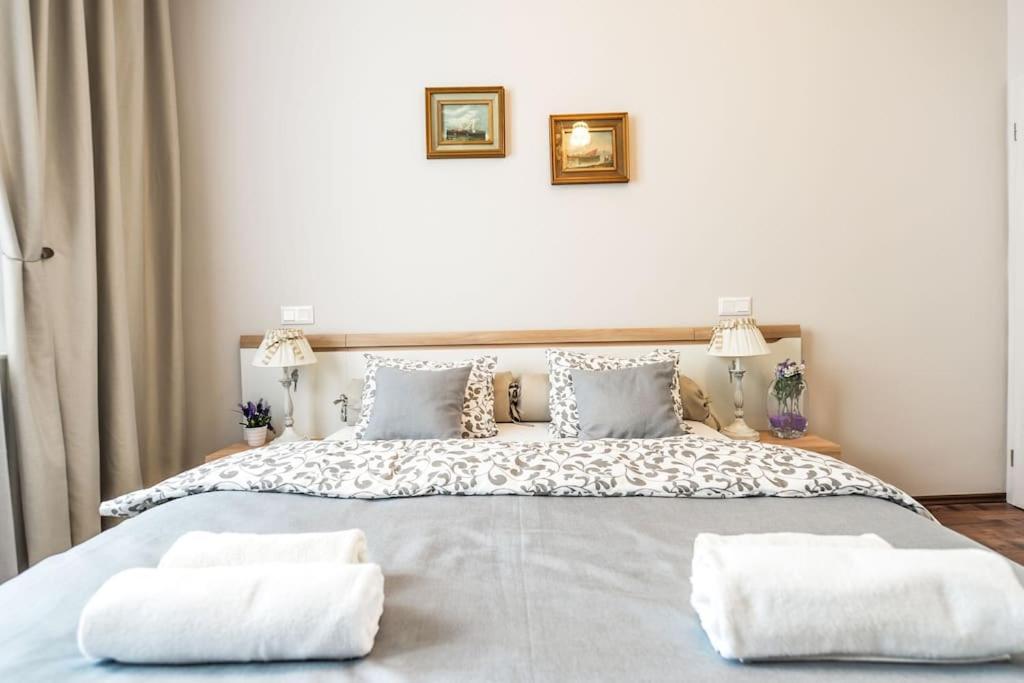 Oli Apartment Prag Eksteriør billede