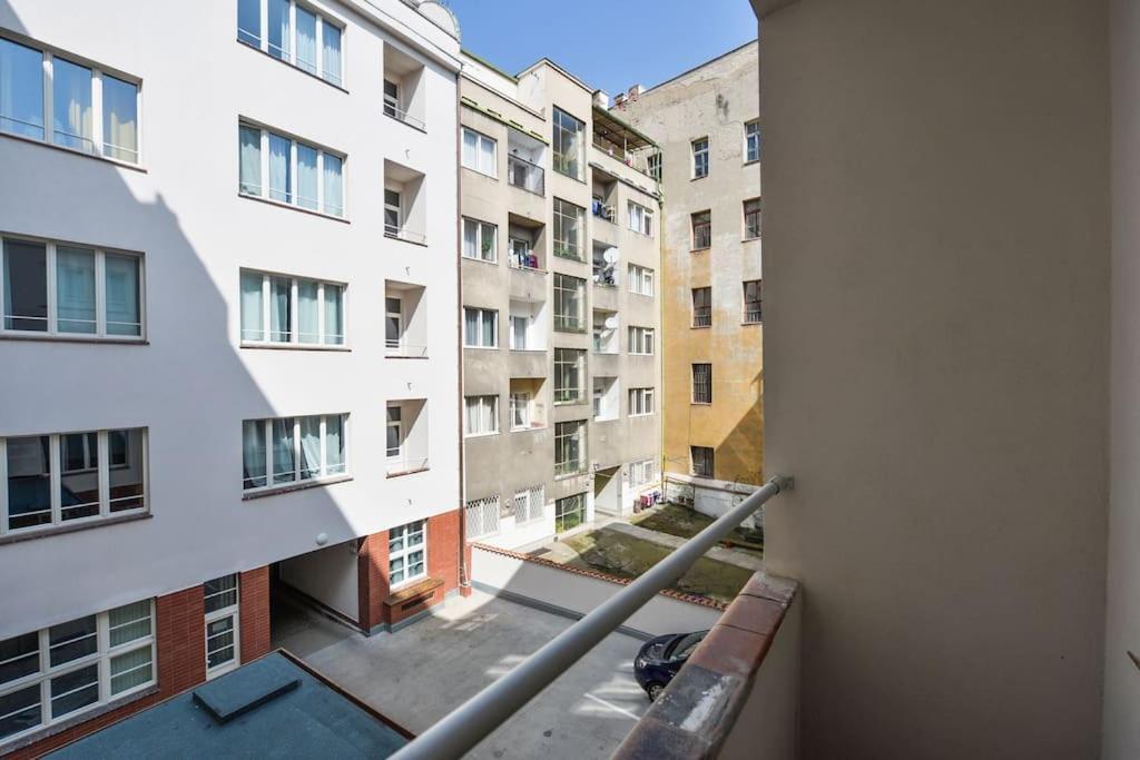 Oli Apartment Prag Eksteriør billede